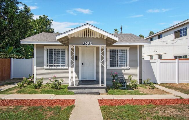 Lemon Avenue Triplex