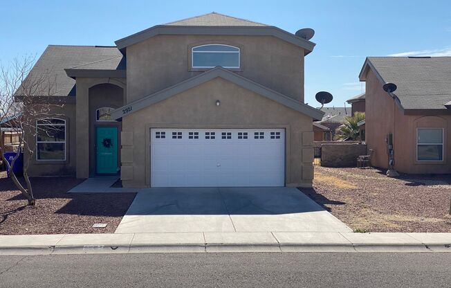 2921 San Elizario Ct - Experience Comfort in this Spacious 3-Bed, 3-Bath Las Cruces Rental House!