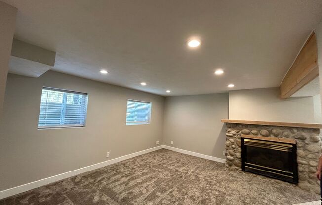 2 Bedroom 1 Bathroom Basement Apartment