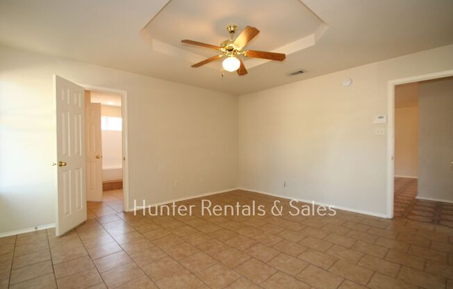 3 beds, 2 baths, $1,450