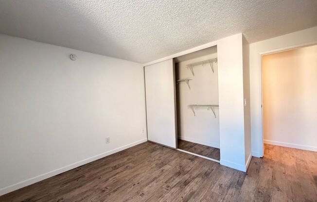 2 beds, 1 bath, 850 sqft, $2,300, Unit 344