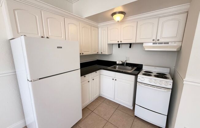 Discover urban living at its finest with this spacious studio apartment in the heart of downtown Jacksonville!