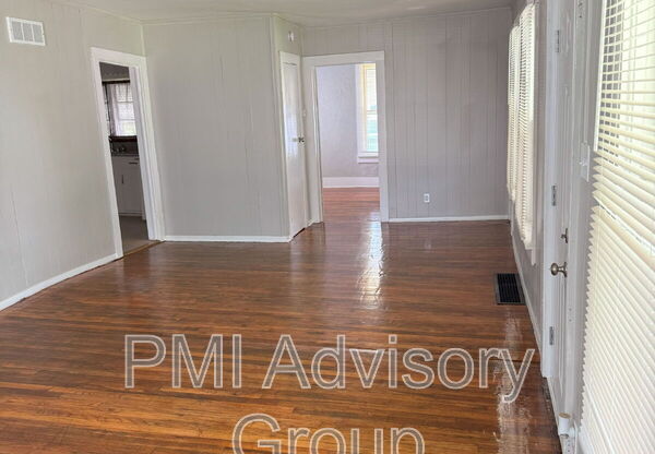 3701 SW MUNSON AVE
