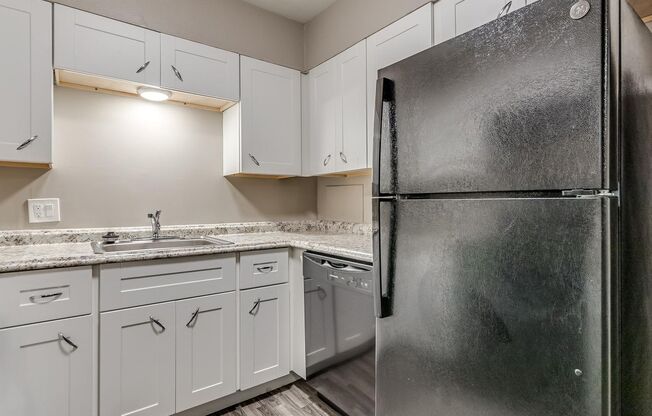 1 bed, 1 bath, 660 sqft, $815, Unit The Elms by ONYX #6