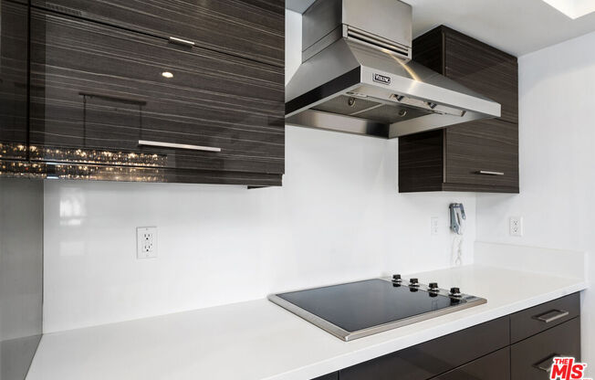 2 beds, 2.3 baths, 1,859 sqft, $7,800, Unit 804