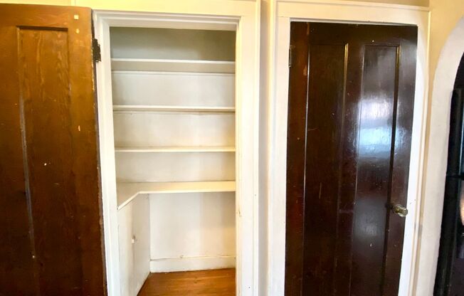 3 beds, 1 bath, 1,000 sqft, $1,500, Unit Unit 1