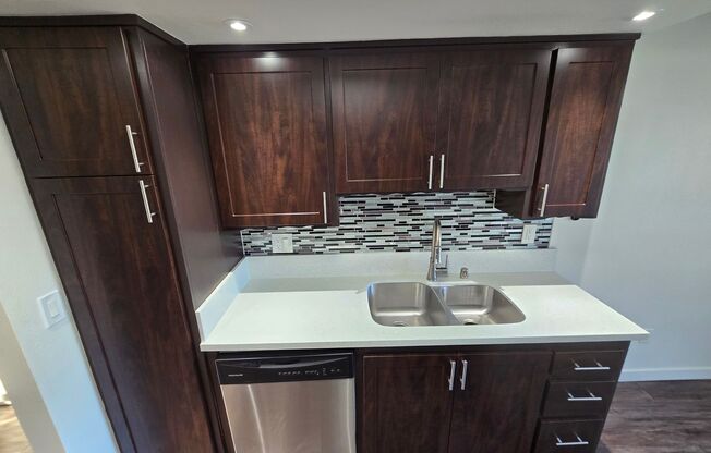 1 bed, 1 bath, 700 sqft, $2,195, Unit 315