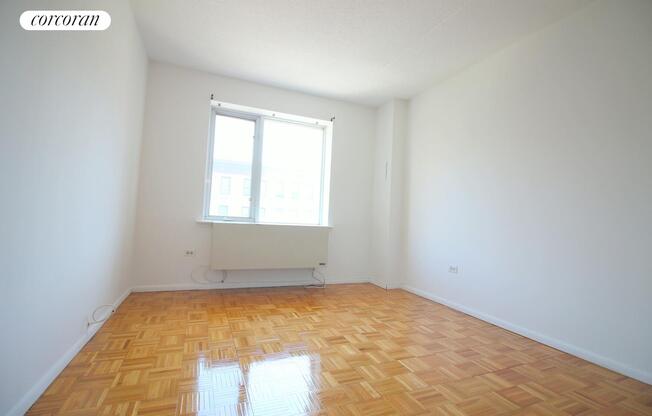 2 beds, 2 baths, $8,000, Unit 7G