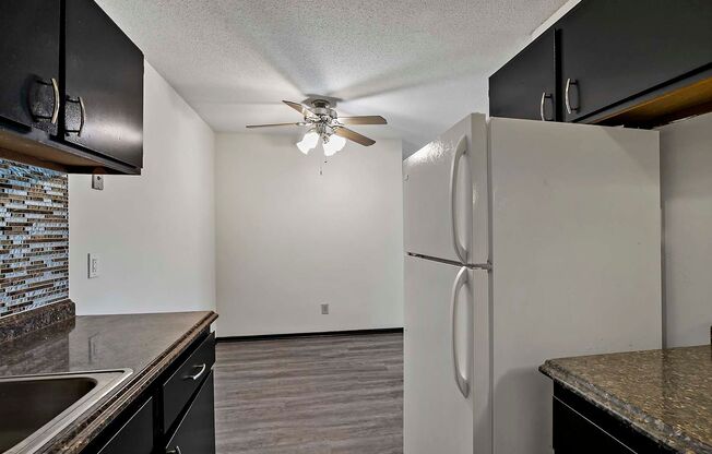2 beds, 1.5 baths, 1,050 sqft, $1,395, Unit 7710-209