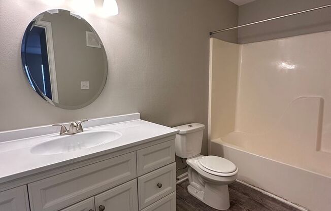 2 beds, 2 baths, 1,010 sqft, $1,298, Unit B3-201