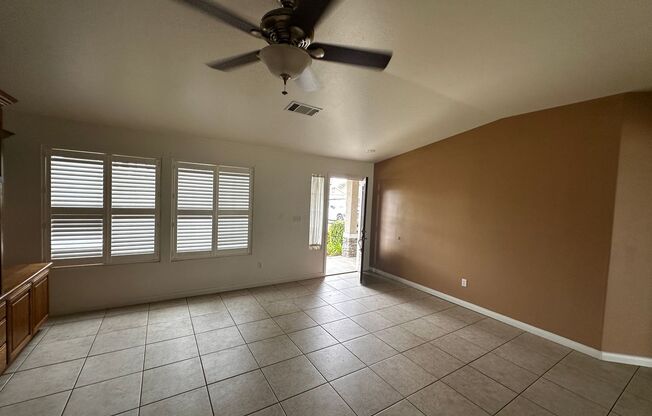 3 beds, 2 baths, $2,595