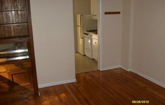 1 bed, 1 bath, 400 sqft, $1,520, Unit Unit #A