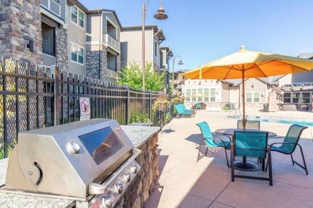 Picnic And Bbq Area at San Tropez Apartments & Townhomes, South Jordan, 84095