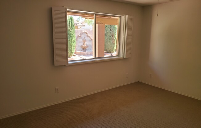 8570 E DE PALACIO