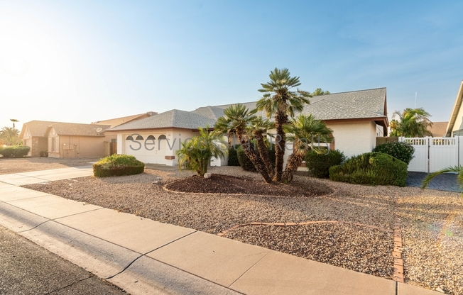4316 E BLANCHE DR