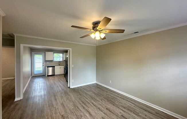 SEAGATE VILLAGE - Located off Greenville Avenue ~ Minutes to Wrightsville Beach!