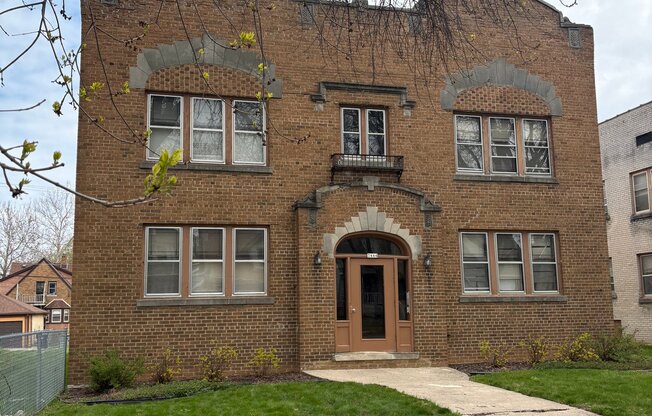 3444 N 17 ST