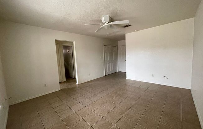 3 beds, 2 baths, 1,148 sqft, $895, Unit Apt A