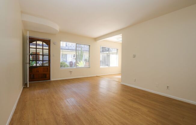 1 bed, 1 bath, $2,195, Unit 10