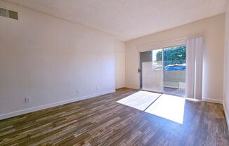 2 beds, 2 baths, 925 sqft, $1,995, Unit 102