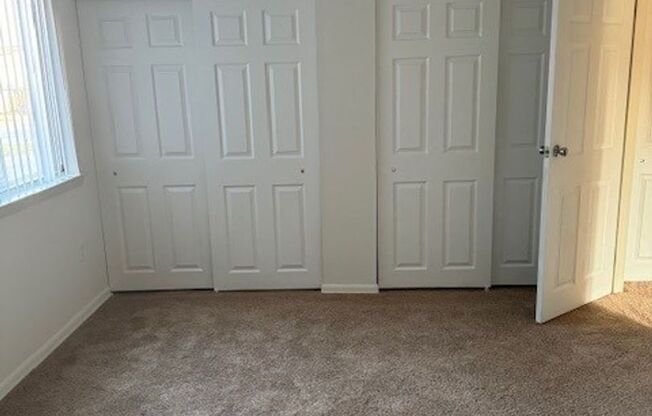 1 bed, 1 bath, 715 sqft, $1,600, Unit 00 - A- 4