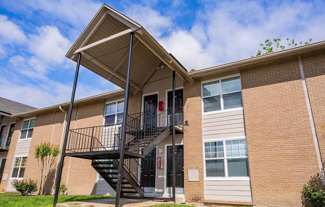 Maple Creek Apartments