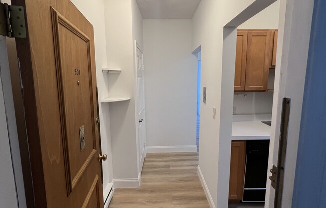 2 beds, 1 bath, $3,350, Unit 301
