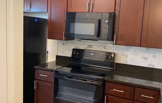 2 beds, 2 baths, 1,037 sqft, $1,990, Unit 802 #2B