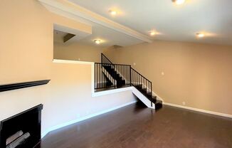 648 Coronado Ave. Unit B