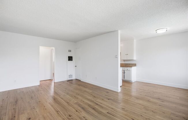 7100 Fulton Ave