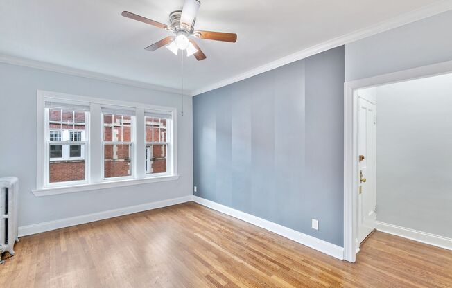 2 beds, 1 bath, 569 sqft, $2,300, Unit 6116-3E