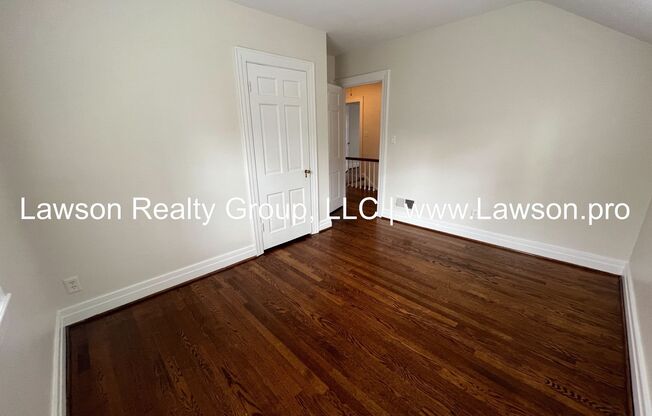 3 beds, 2.5 baths, $2,295