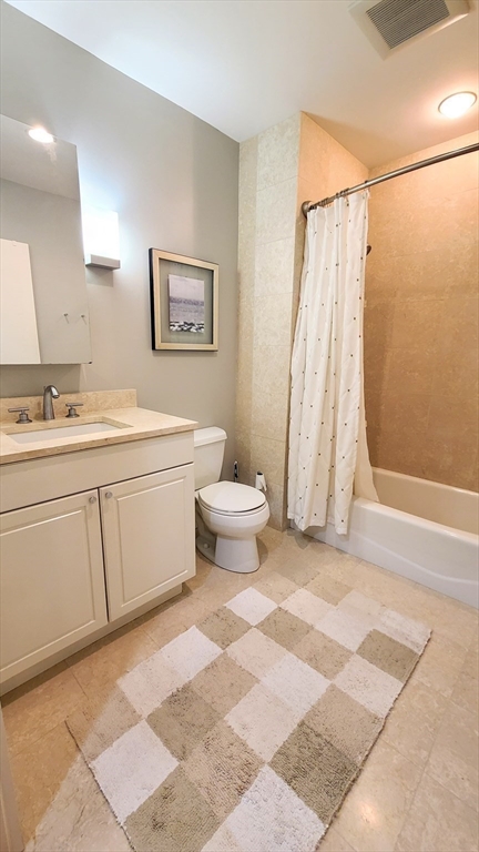 1 bed, 1 bath, 836 sqft, $3,600, Unit 903