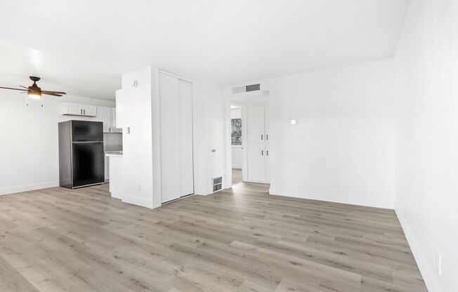 1 bed, 1 bath, 605 sqft, $1,395, Unit 5