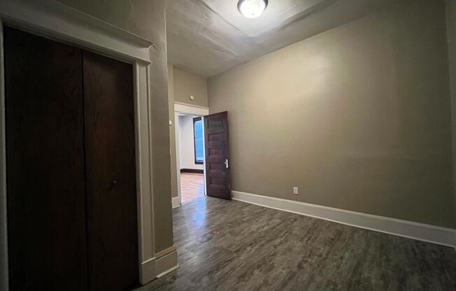 1 bed, 1 bath, 406 sqft, $930, Unit 2