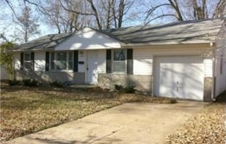 3 beds, 1 bath, $1,295