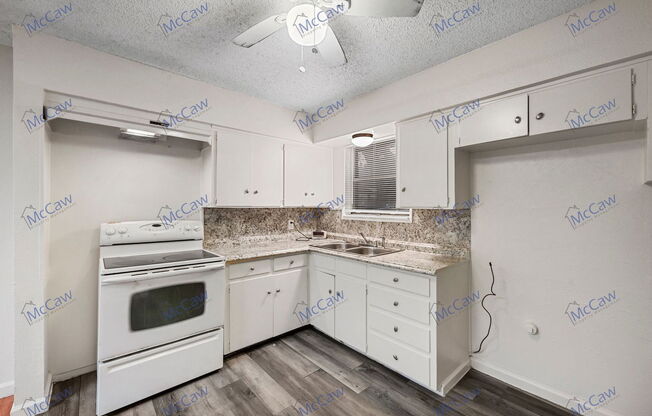 3 beds, 1.5 baths, 1,216 sqft, $1,690
