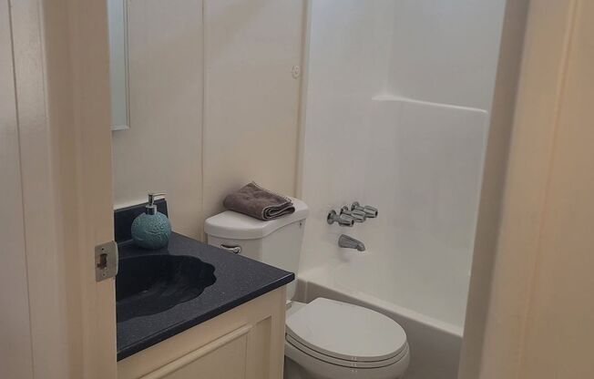 2 beds, 2 baths, 800 sqft, $3,199, Unit 74