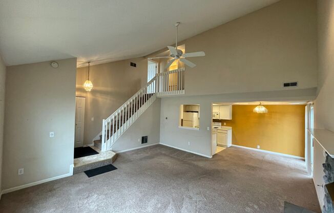 5707-5713 Thornbriar Lane