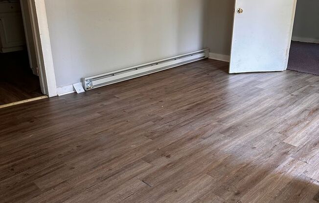 1 bed, 1 bath, $575, Unit Unit #1