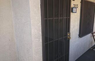 1218 W SUNSET BLVD