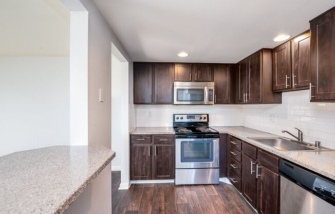 1 bed, 1 bath, 570 sqft, $1,675, Unit 1-201
