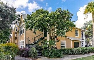 2 bedroom  2 Bathroom in Orlando