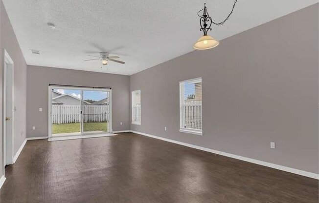 1409 TIMBERBEND CIR