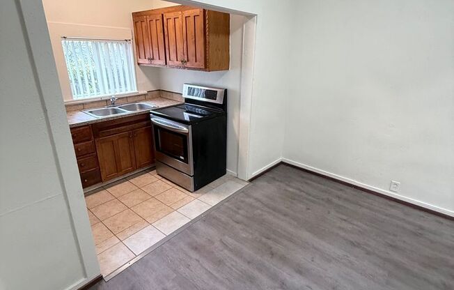 1 bed, 1 bath, 650 sqft, $825, Unit Apt D