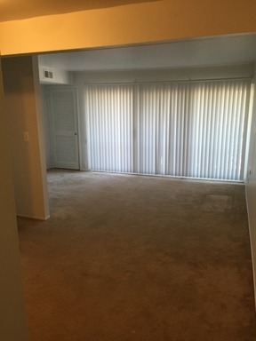 2 beds, 1 bath, 950 sqft, $1,245, Unit #204