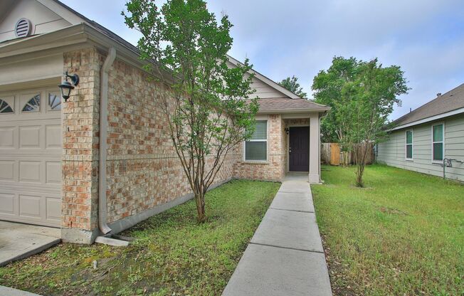 3BR Home in Legends Run with Community Pool Access