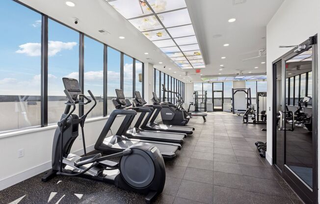 2 beds, 2 baths, 842 sqft, $2,300, Unit 524