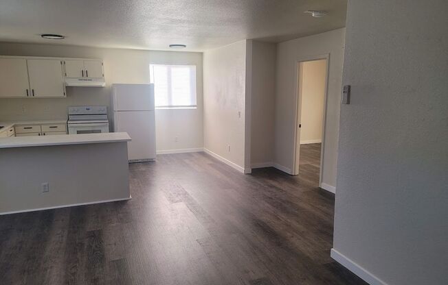 2 beds, 1 bath, 840 sqft, $1,350, Unit 744.1