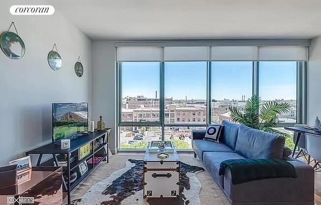 2 beds, 1 bath, $5,700, Unit 430